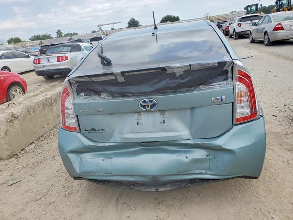 2015 TOYOTA PRIUS