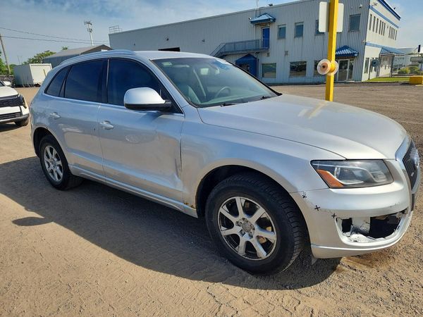 2012 AUDI Q5 Premium Plus