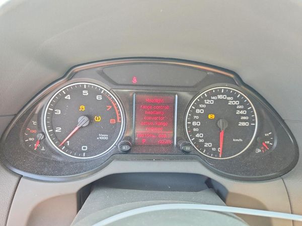 2012 AUDI Q5 Premium Plus
