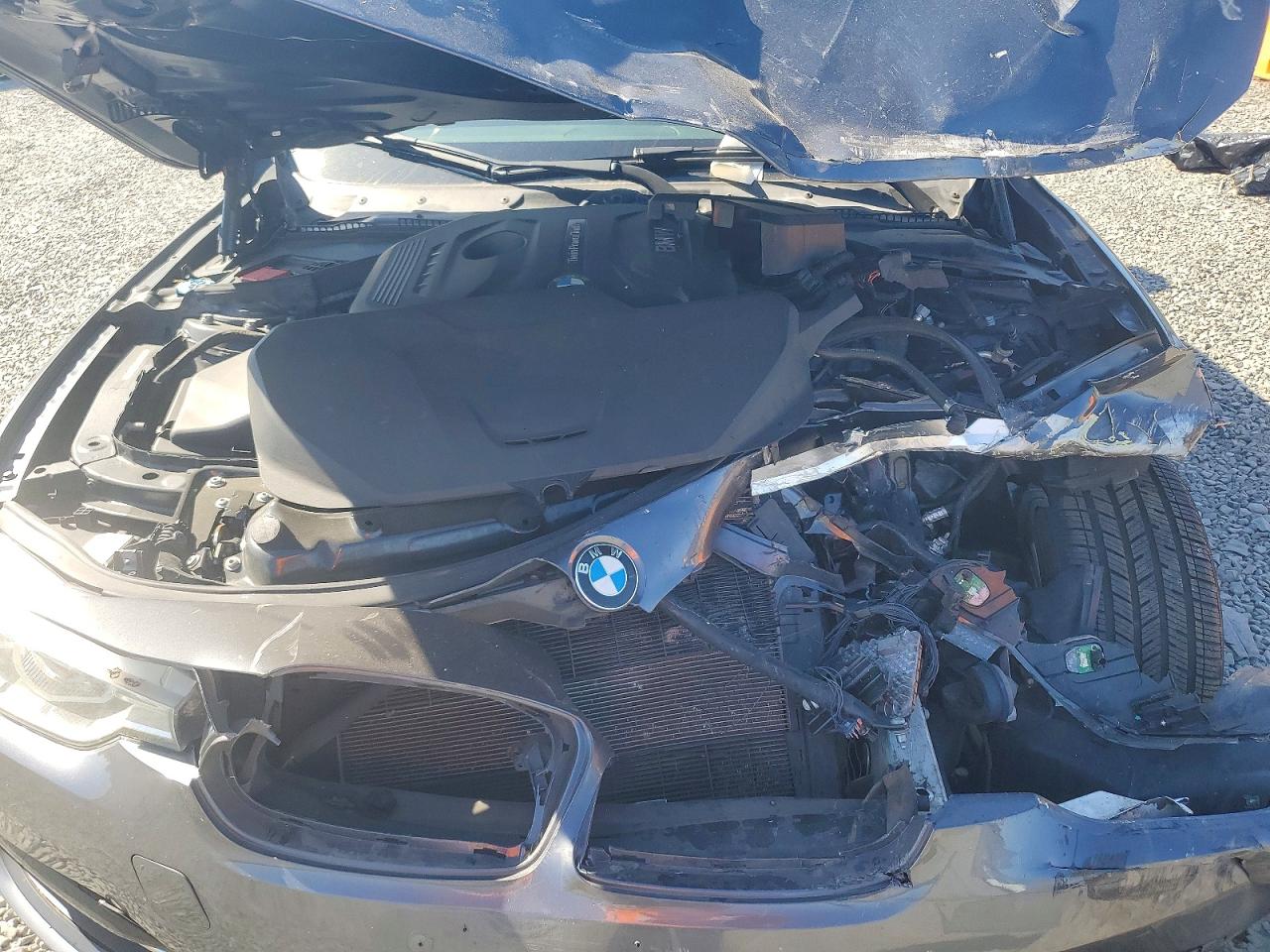 2018 BMW 330 xDrive