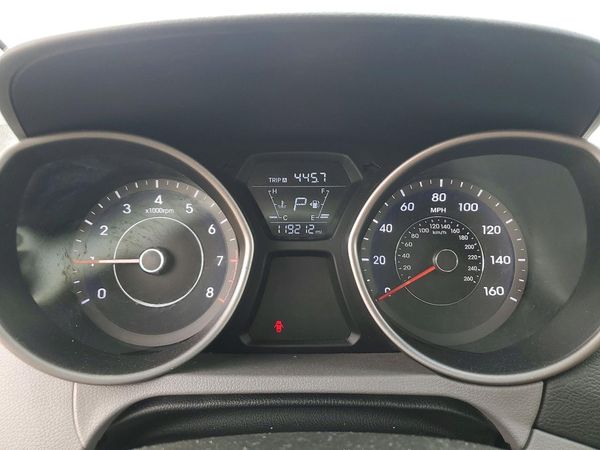 2016 HYUNDAI ELANTRA