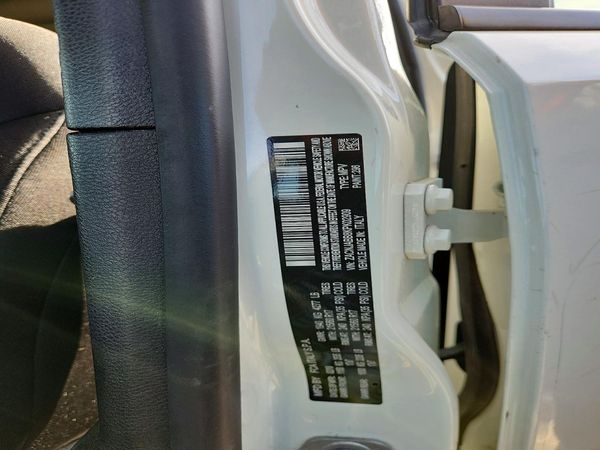 2019 JEEP RENEGADE LATITUDE 4X2