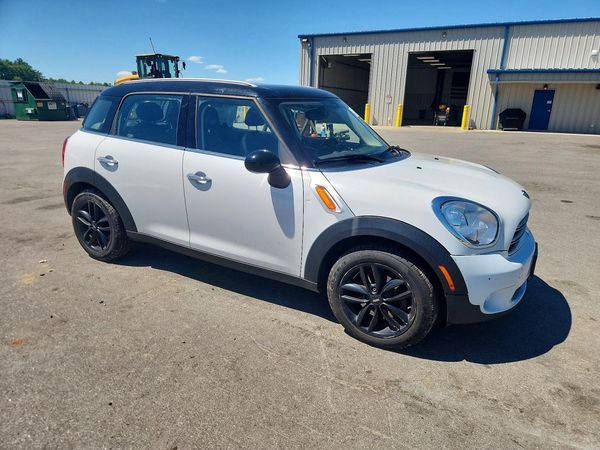 2016 MINI COOPER