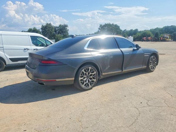 2023 GENESIS G90