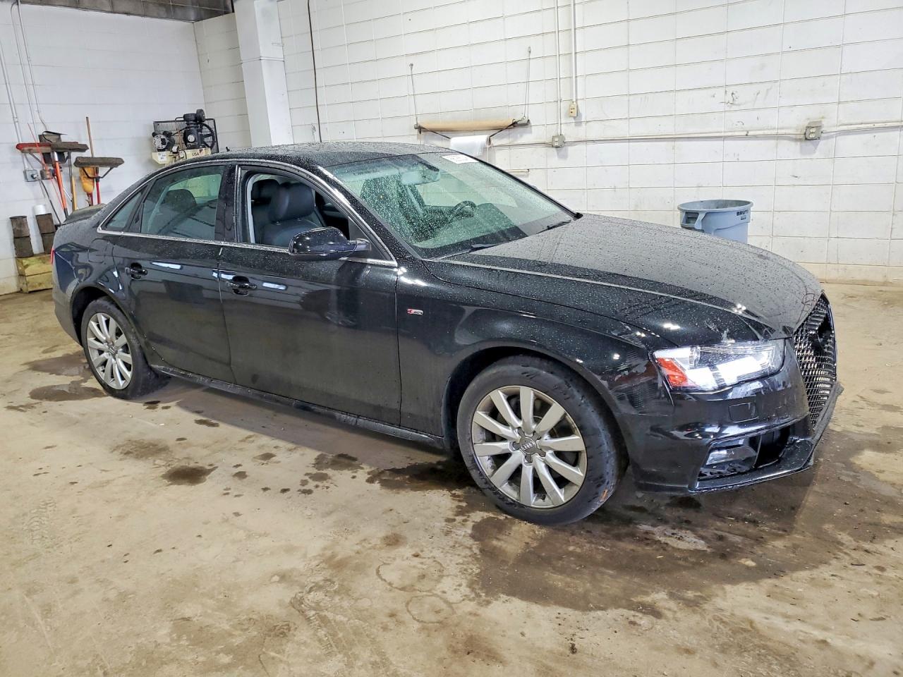 2015 AUDI A4 quattro Premium