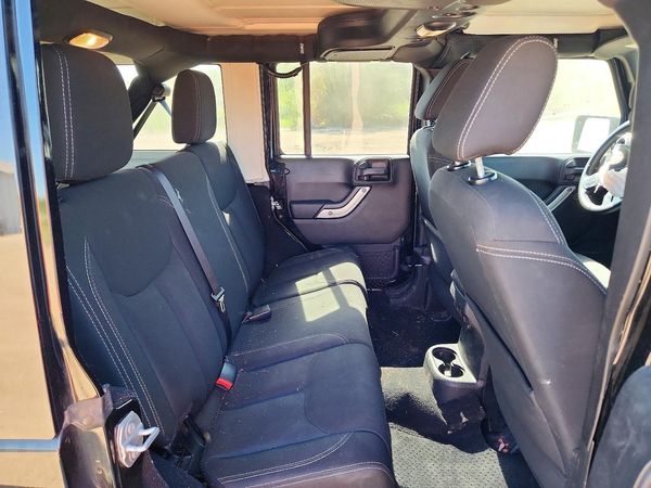 2016 JEEP WRANGLER UNLIMITED SAHARA 4X4
