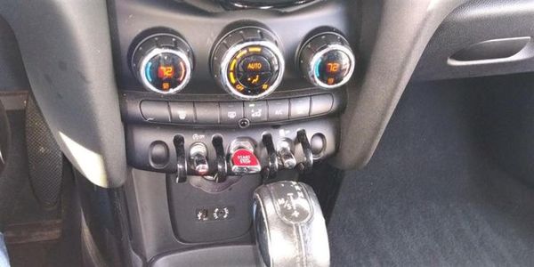 2015 MINI COOPER