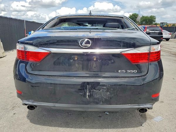 2015 LEXUS ES