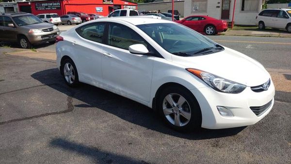 2013 HYUNDAI ELANTRA