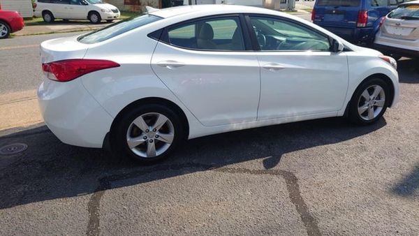 2013 HYUNDAI ELANTRA