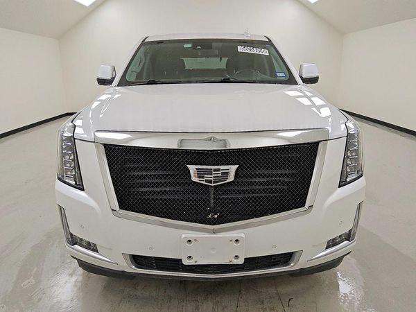 2017 CADILLAC ESCALADE Luxury