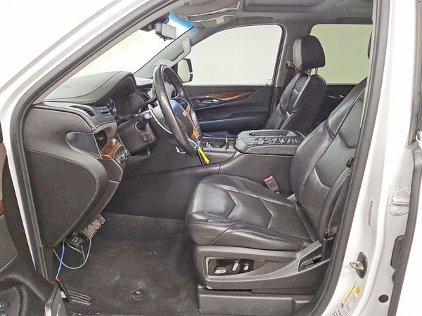 2017 CADILLAC ESCALADE Luxury