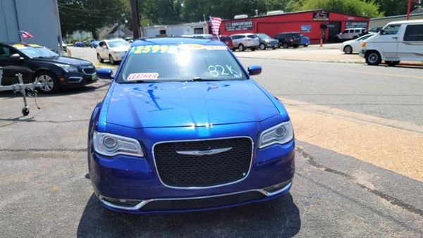 2018 CHRYSLER 300