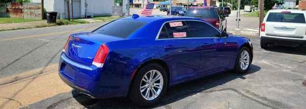 2018 CHRYSLER 300