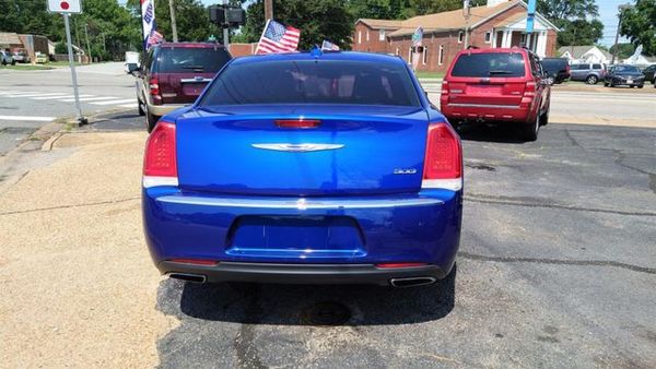 2018 CHRYSLER 300