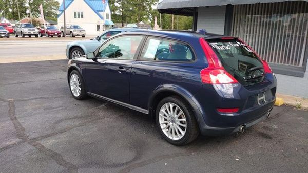 2012 VOLVO C30