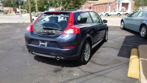 2012 VOLVO C30