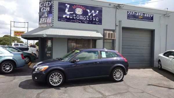 2012 VOLVO C30