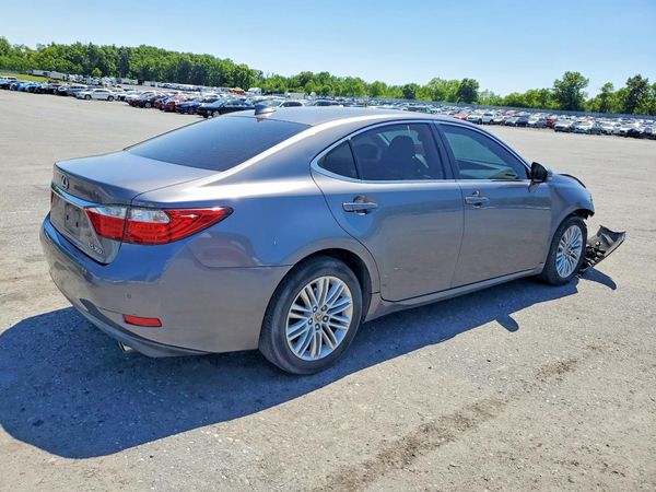 2015 LEXUS ES