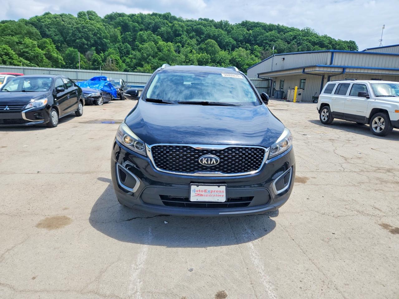 2017 KIA SORENTO L, LX