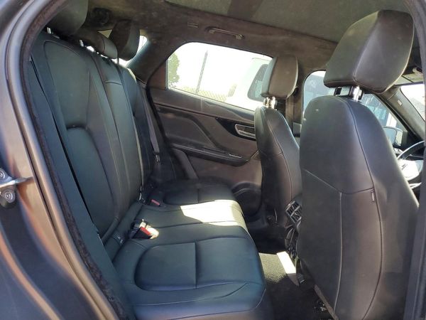 2019 JAGUAR F-PACE Premium