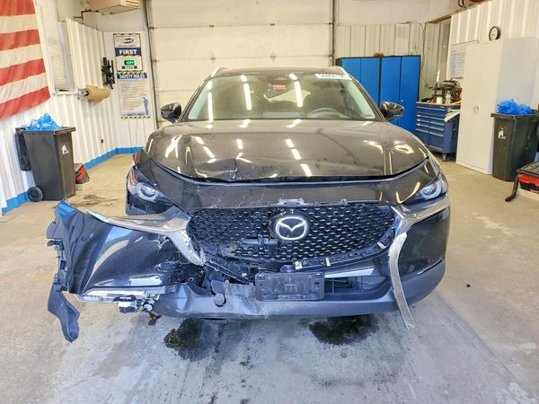2024 MAZDA CX-30 Premium Package