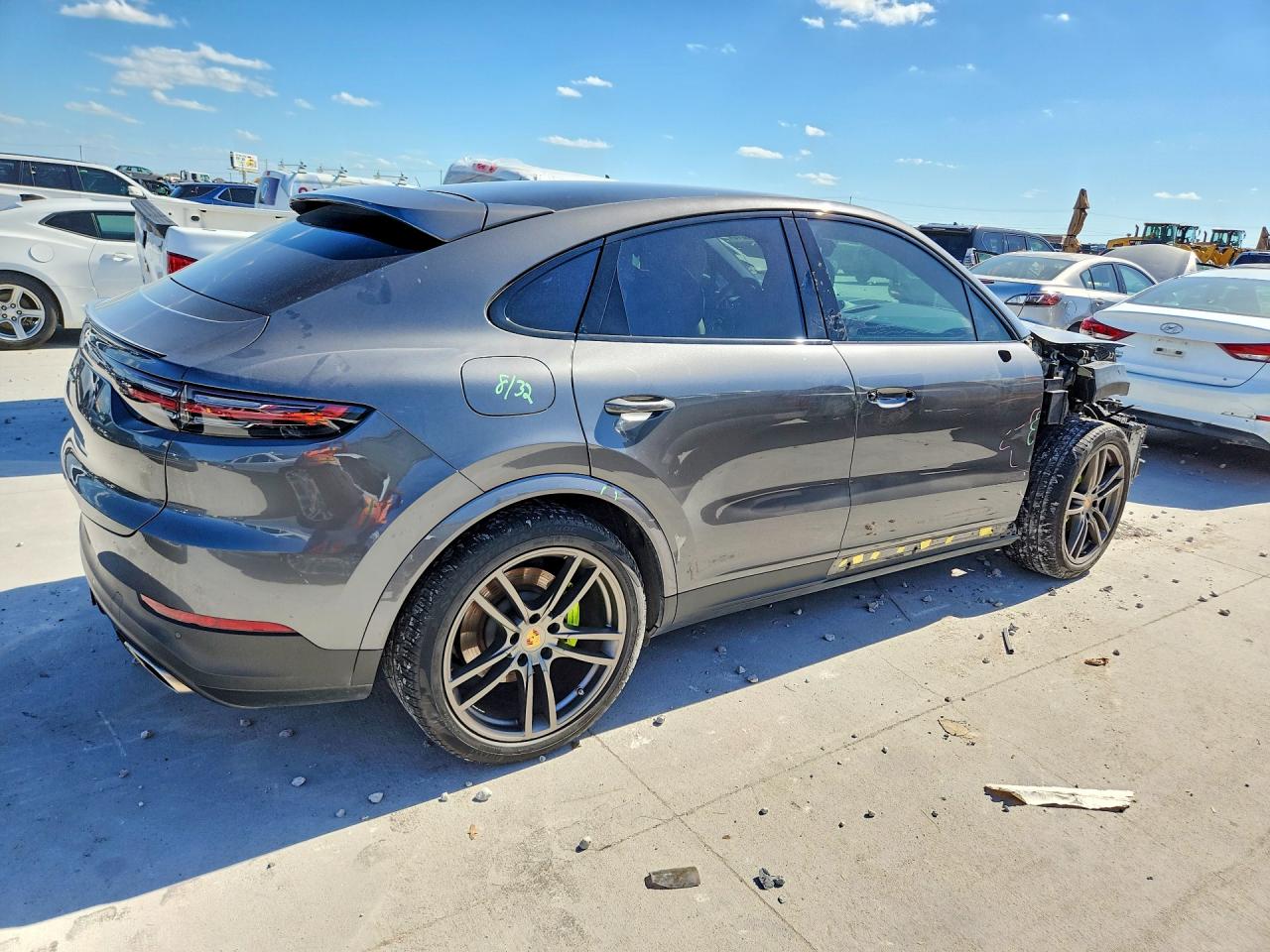 2020 PORSCHE CAYENNE E-Hybrid Coupe