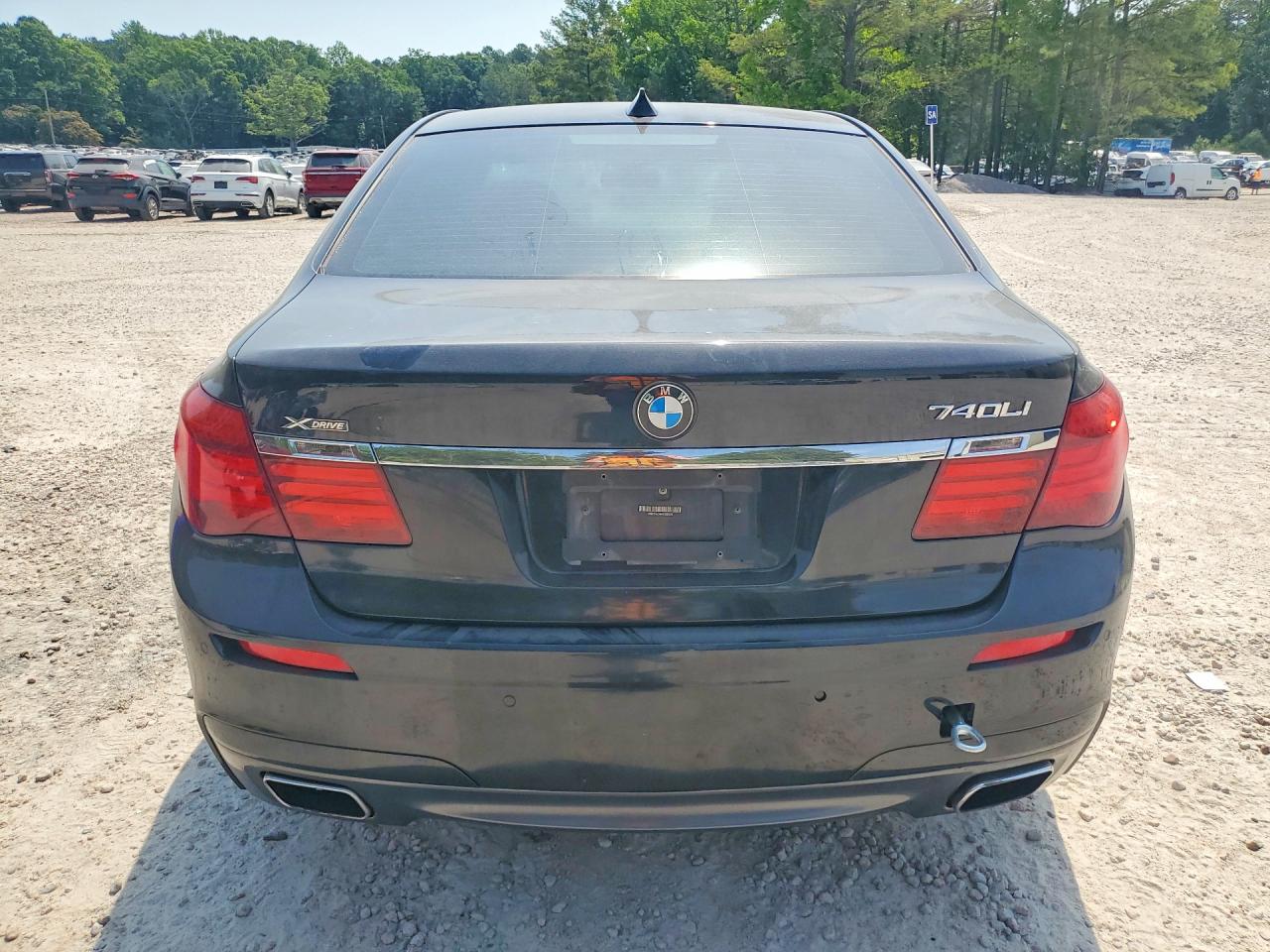 2014 BMW 740 xDrive