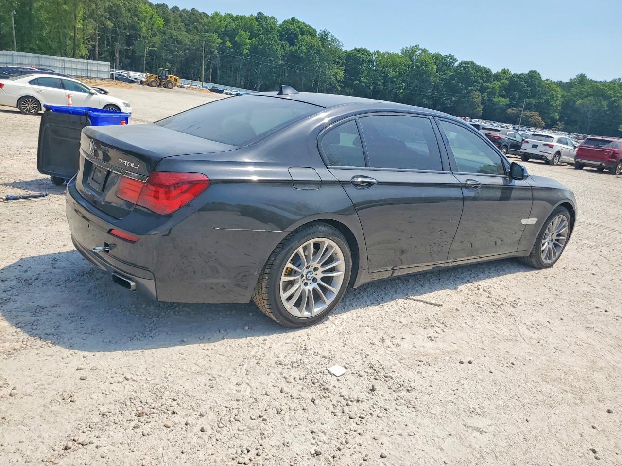 2014 BMW 740 xDrive