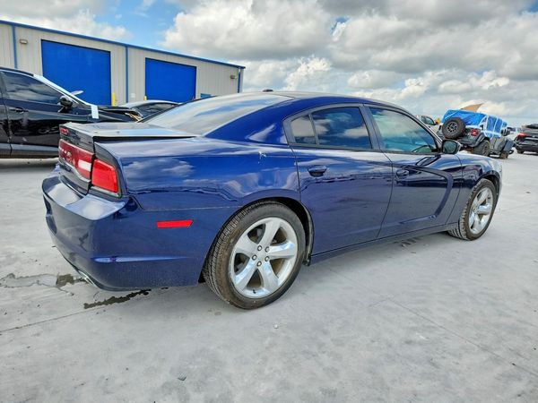 2014 DODGE CHARGER