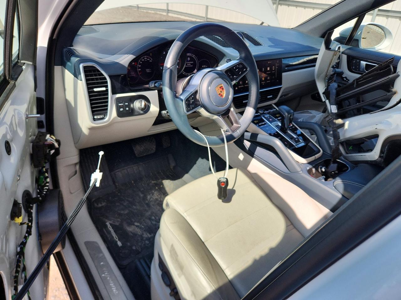 2023 PORSCHE CAYENNE