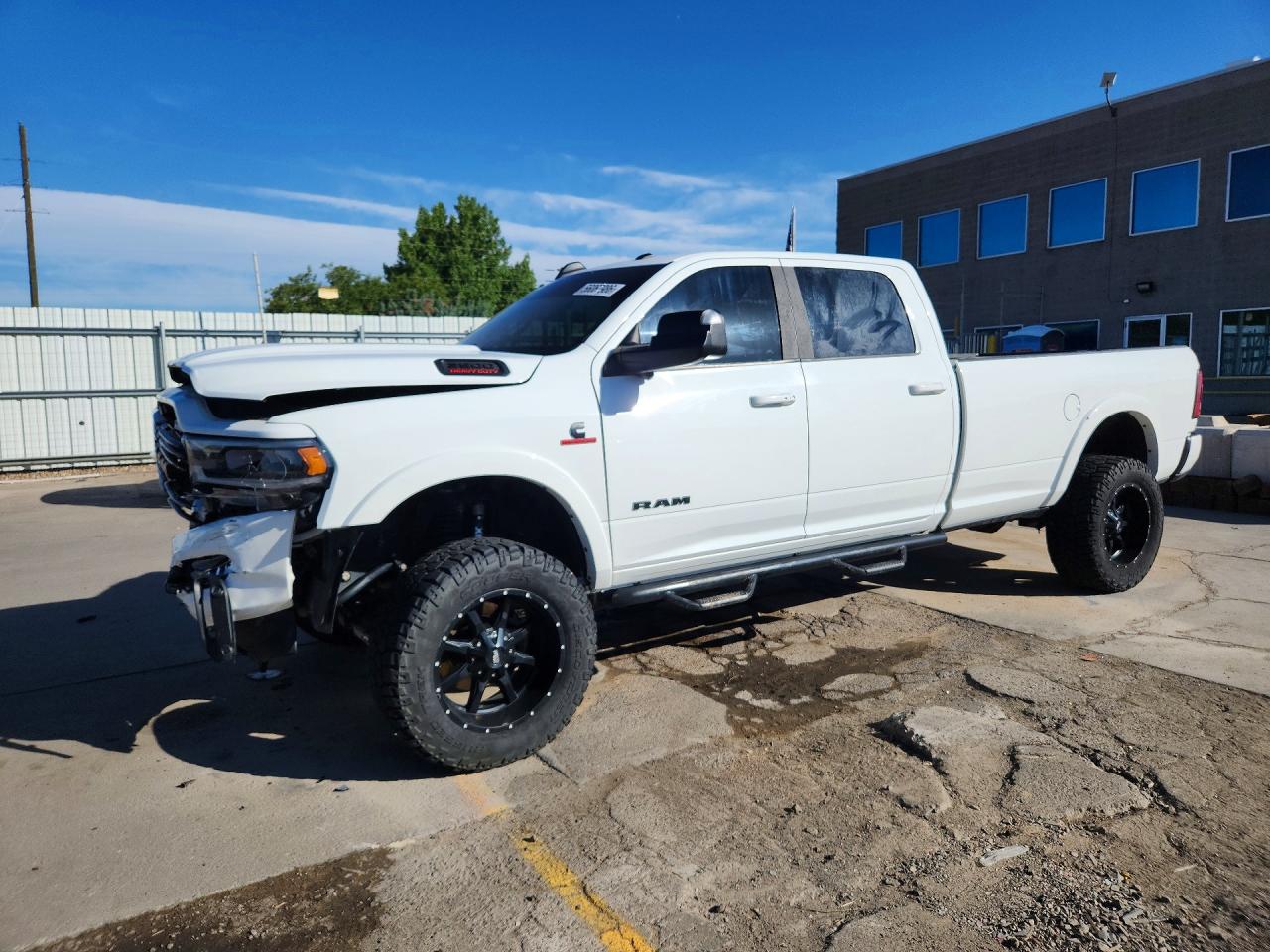 2022 RAM 3500 LARAMIE CREW CAB 4X4