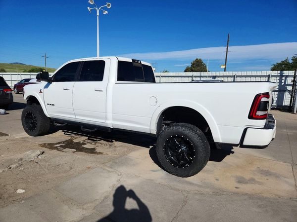 2022 RAM 3500 LARAMIE CREW CAB 4X4