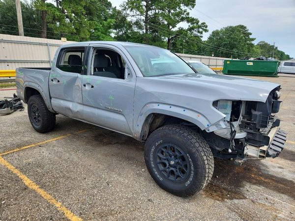 2021 TOYOTA TACOMA SR5