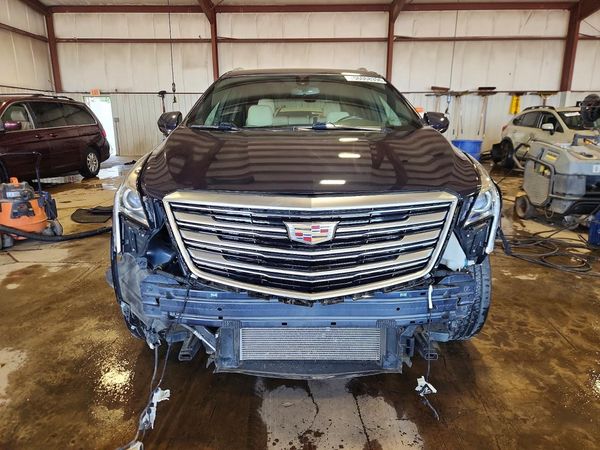 2018 CADILLAC XT5