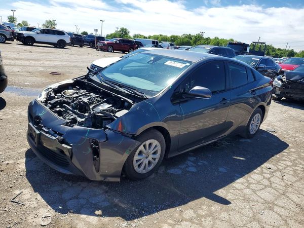 2019 TOYOTA PRIUS