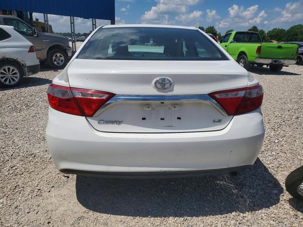 2016 TOYOTA CAMRY
