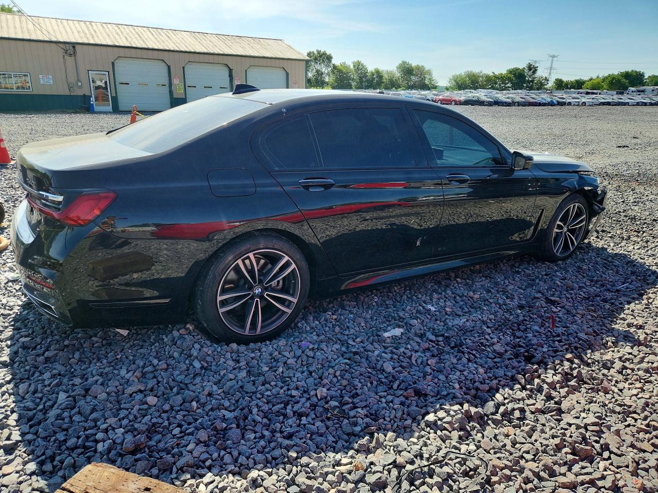 2020 BMW 740 xDrive