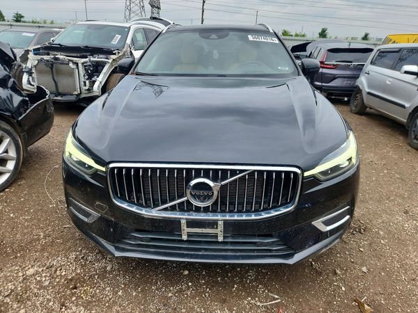 2021 VOLVO XC60