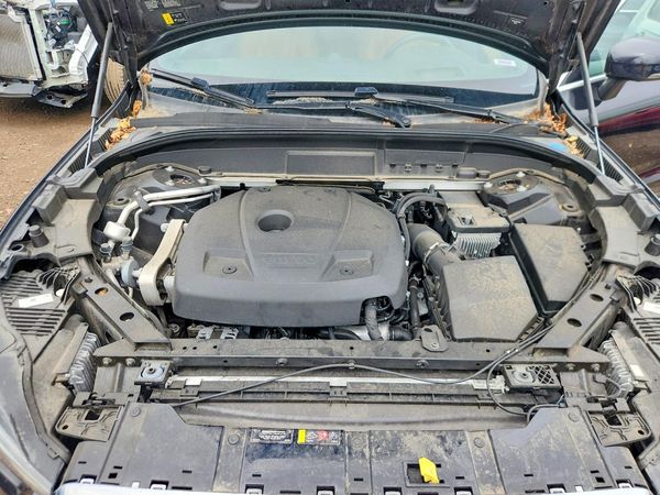 2021 VOLVO XC60