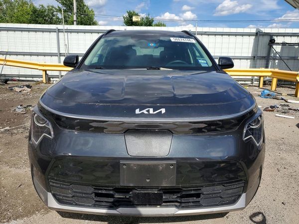 2023 KIA NIRO