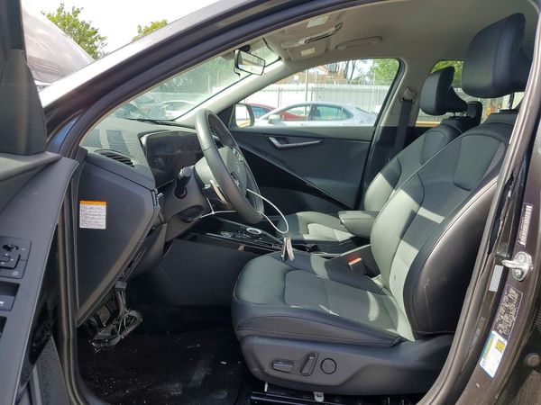 2023 KIA NIRO