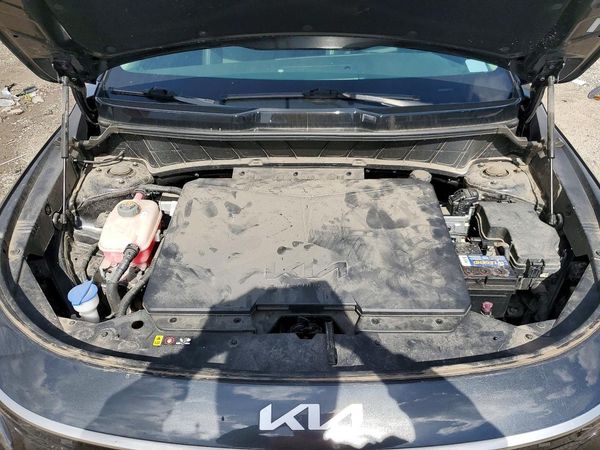 2023 KIA NIRO