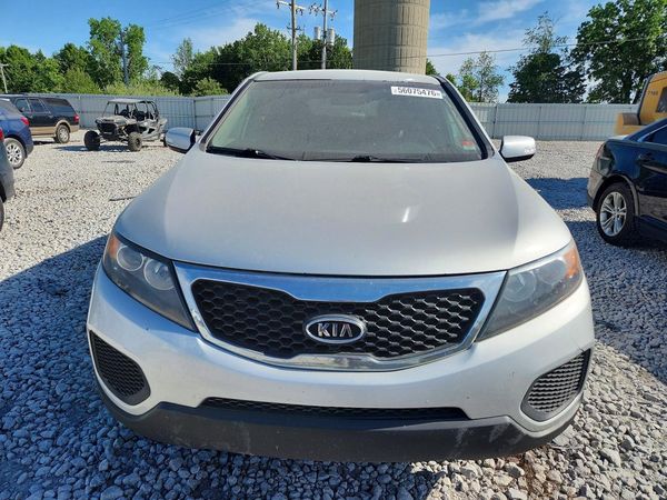 2013 KIA SORENTO Base / LX