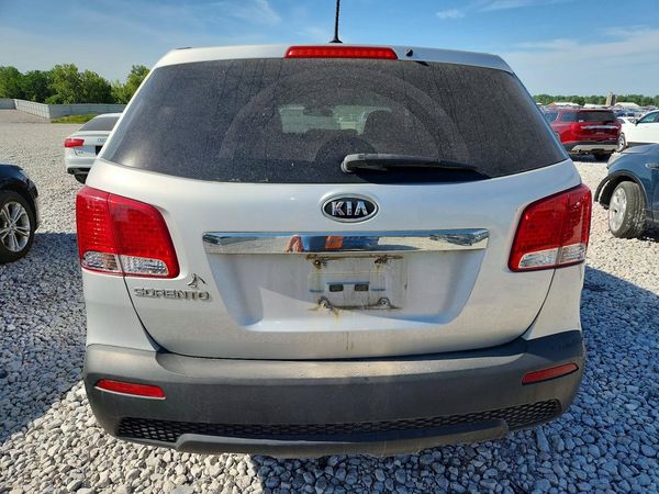2013 KIA SORENTO Base / LX