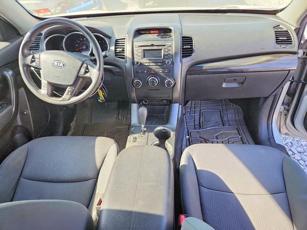 2013 KIA SORENTO Base / LX