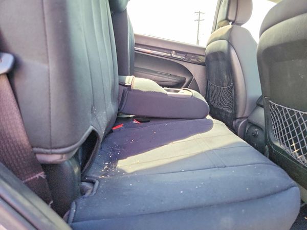2013 KIA SORENTO Base / LX