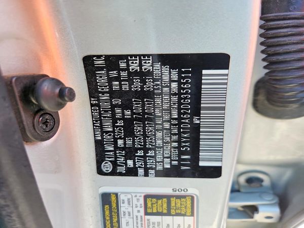 2013 KIA SORENTO Base / LX