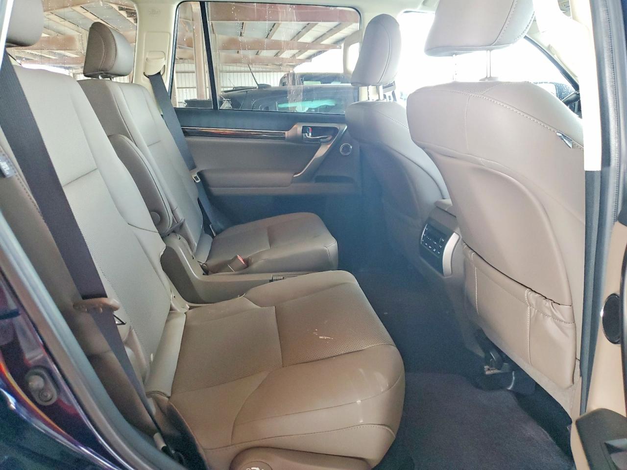 2023 LEXUS GX 460 Premium