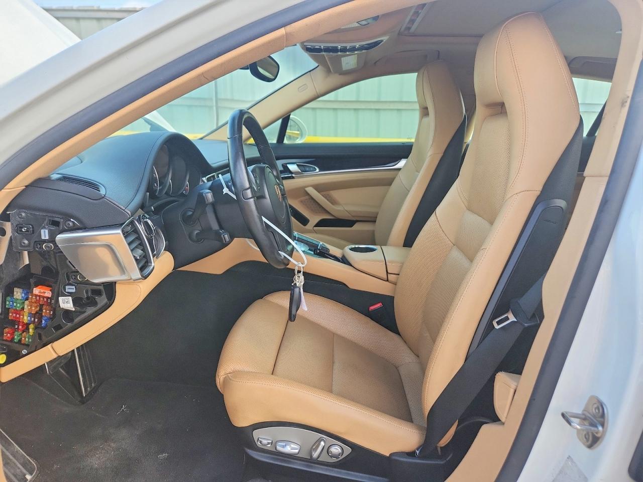 2016 PORSCHE PANAMERA Base (2WD), 4 (4WD)